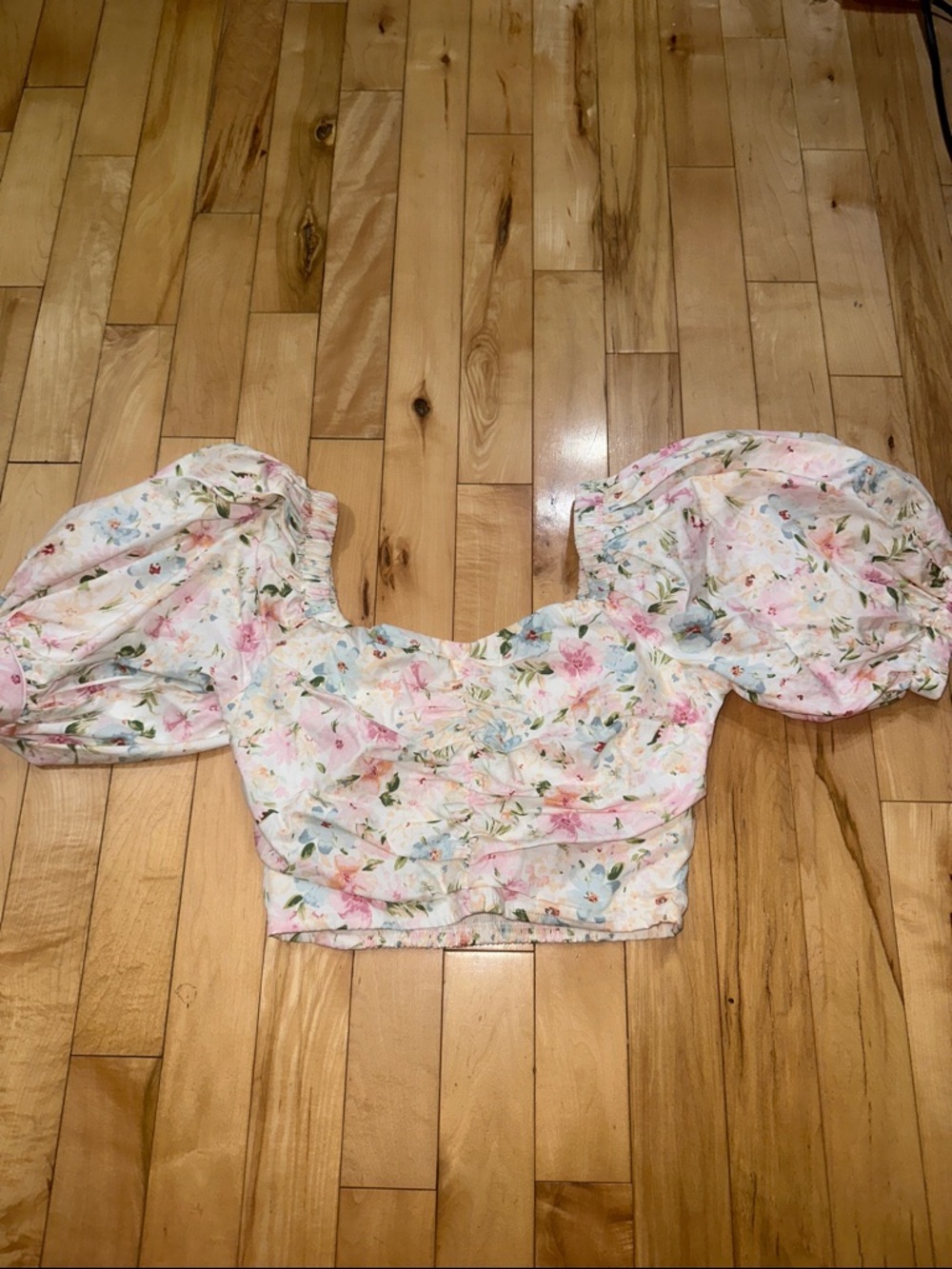 Abercrombie & Fitch Floral Puff-Sleeve Crop Top